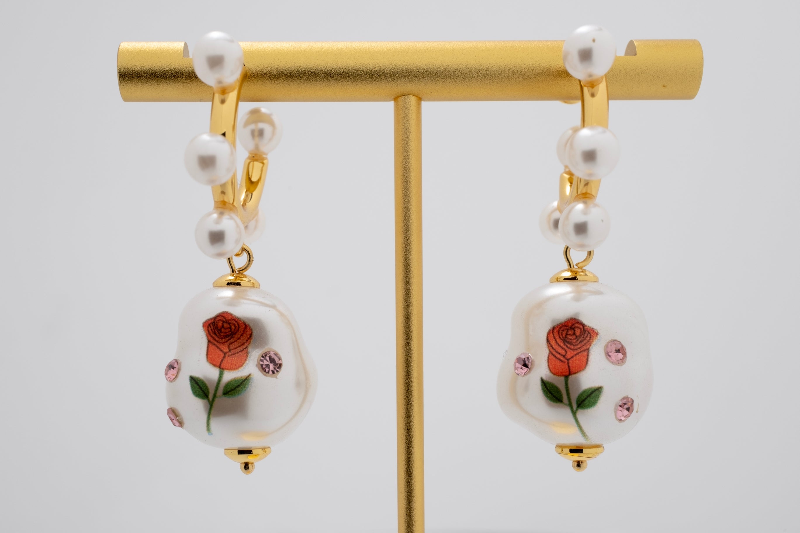 Vintage Rose: Pearl Drop Earrings